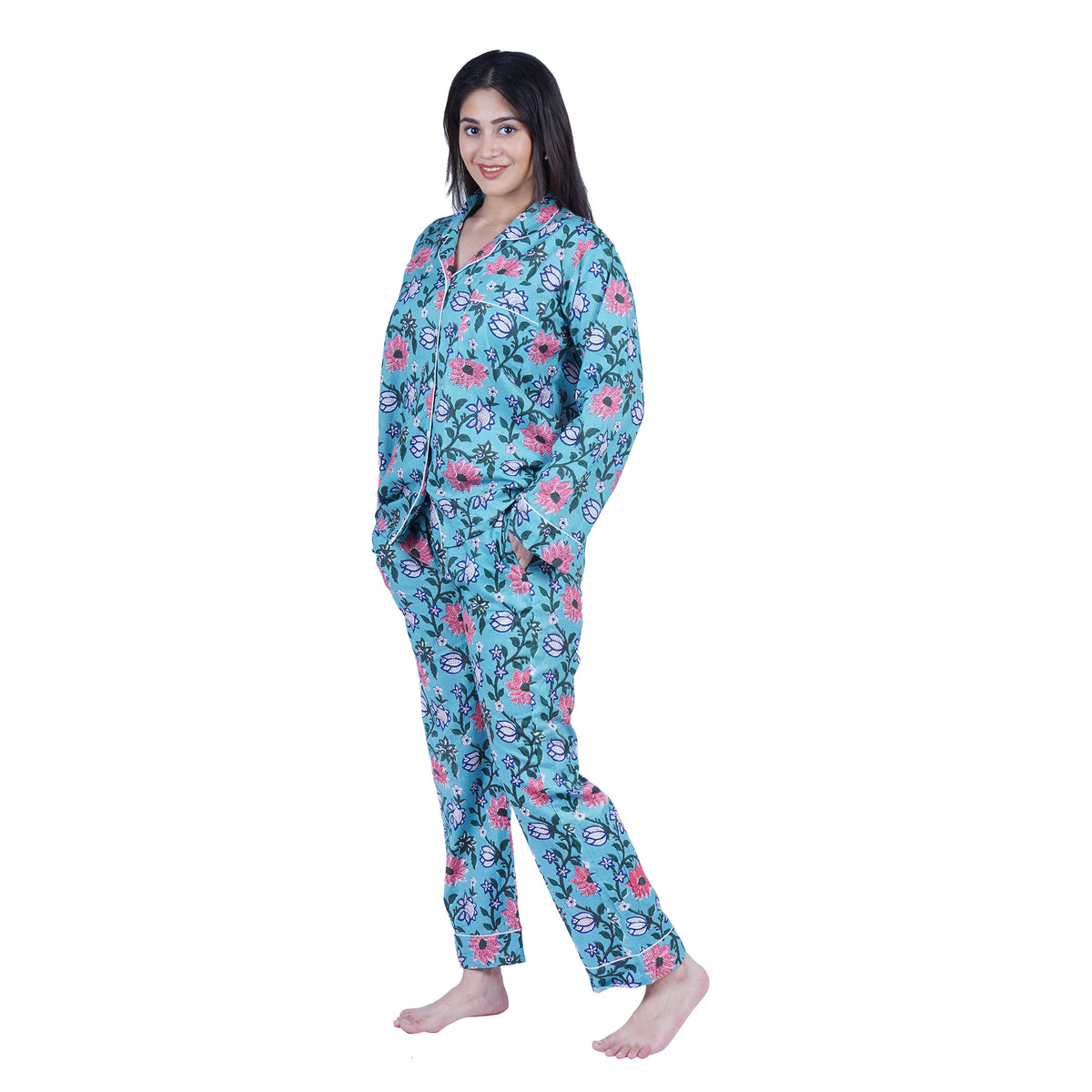 Langes bläulich-graues Pyjama-Set mit rosafarbenem Blumen-Blockdruck-Design