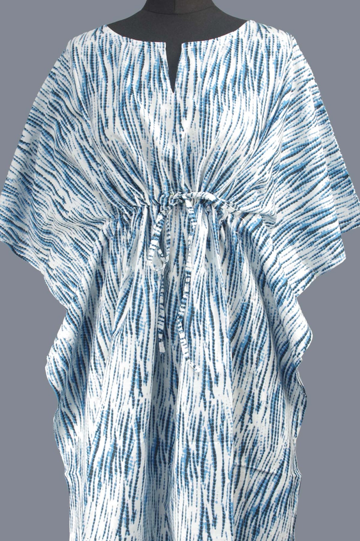 Blockbedruckter Baumwoll-Coverup / Kaftans - Blaue Blätter