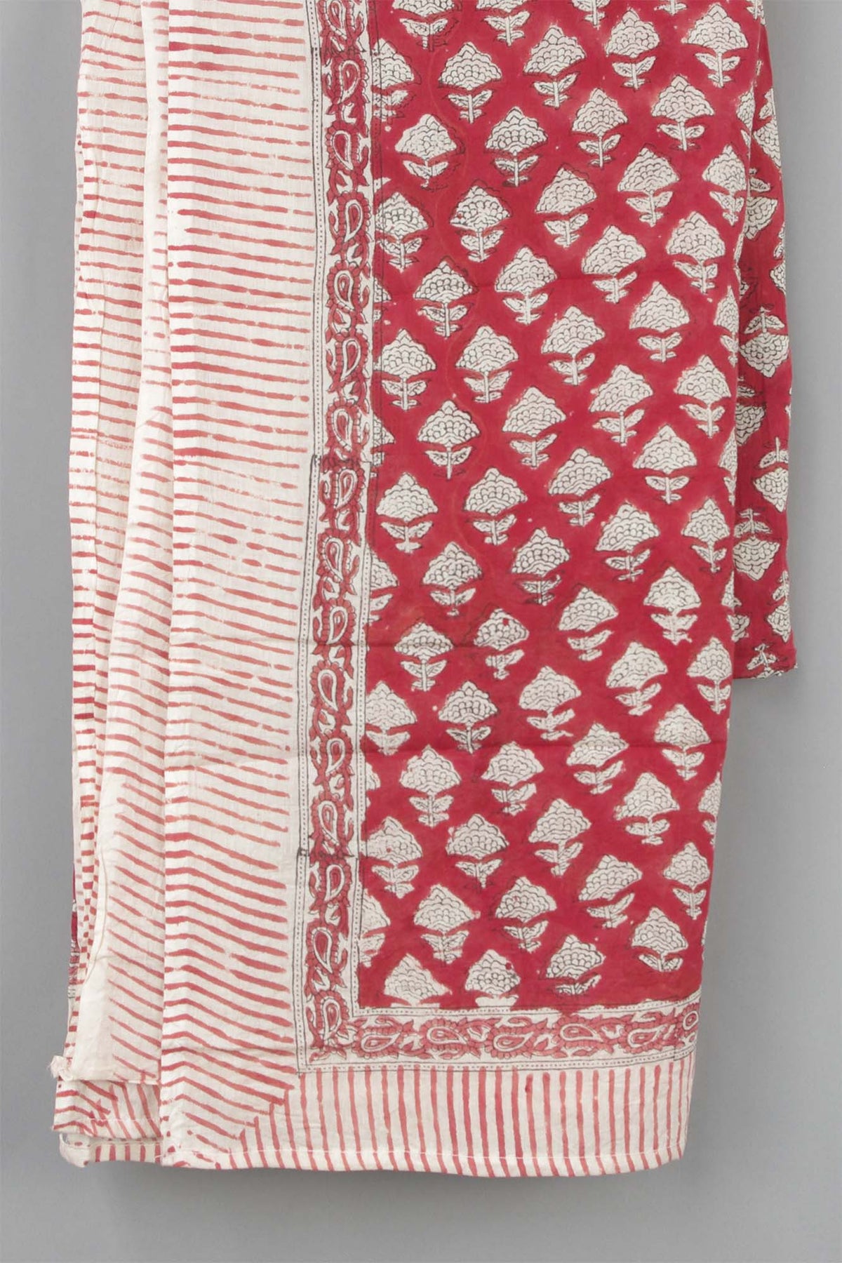 Beach Coverup Sarong Pareo -Red White Floral Buti