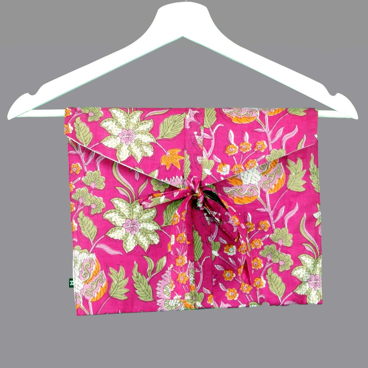 Langes bläulich-graues Pyjama-Set mit rosafarbenem Blumen-Blockdruck-Design