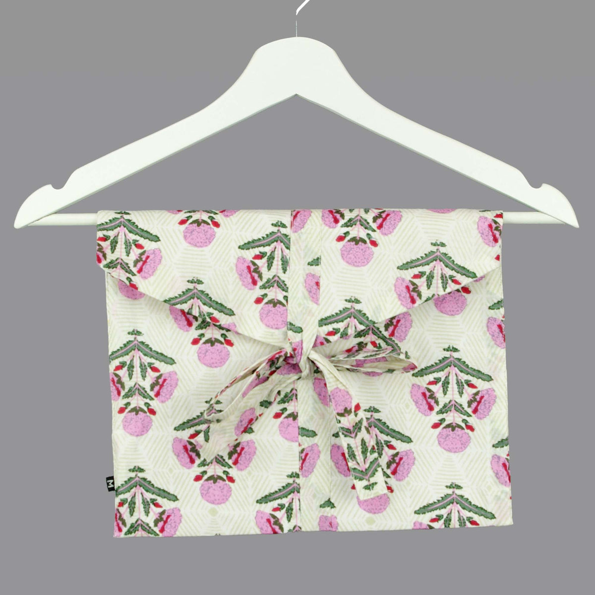 Langes bläulich-graues Pyjama-Set mit rosafarbenem Blumen-Blockdruck-Design