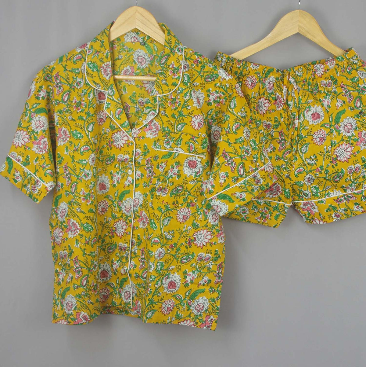Short Cotton PJ Set With Pouch - Yellow Floral