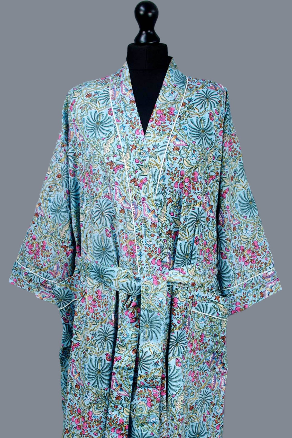 Kimono-Morgenmantel aus blauer, türkisfarbener Baumwolle mit Palmen- und Blumenmuster