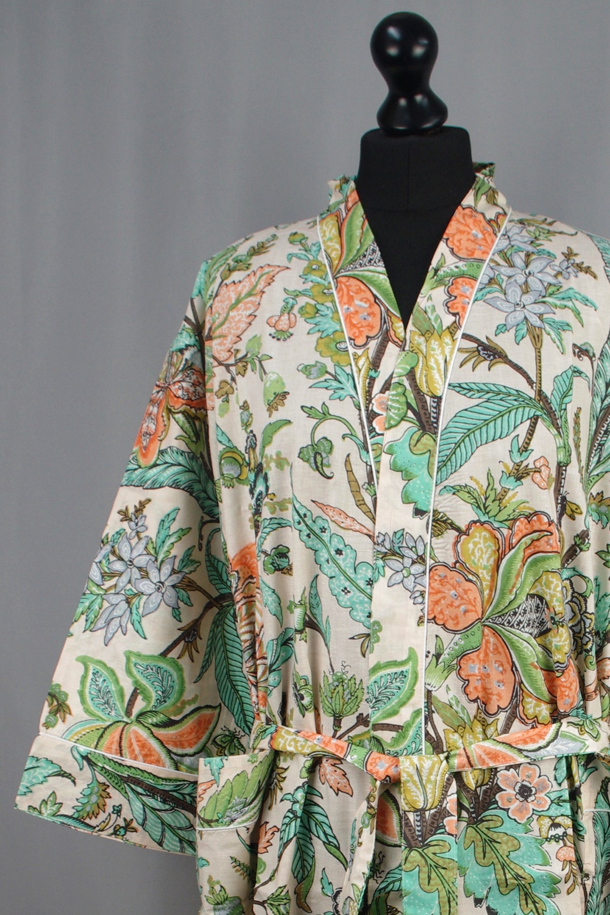 Light Peachy White Floral Cotton Kimono Dressing Gown