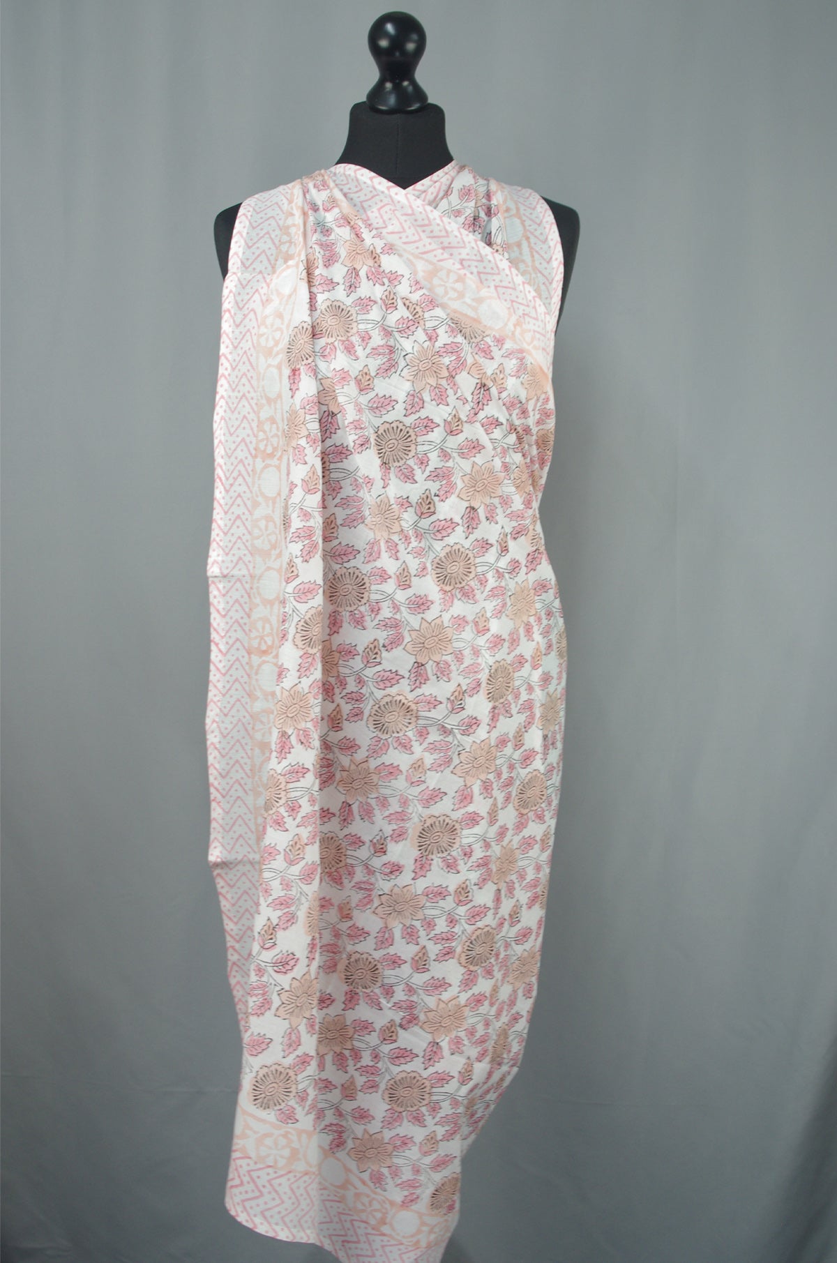 Beach Coverup Sarong Pareo - Coral Floral