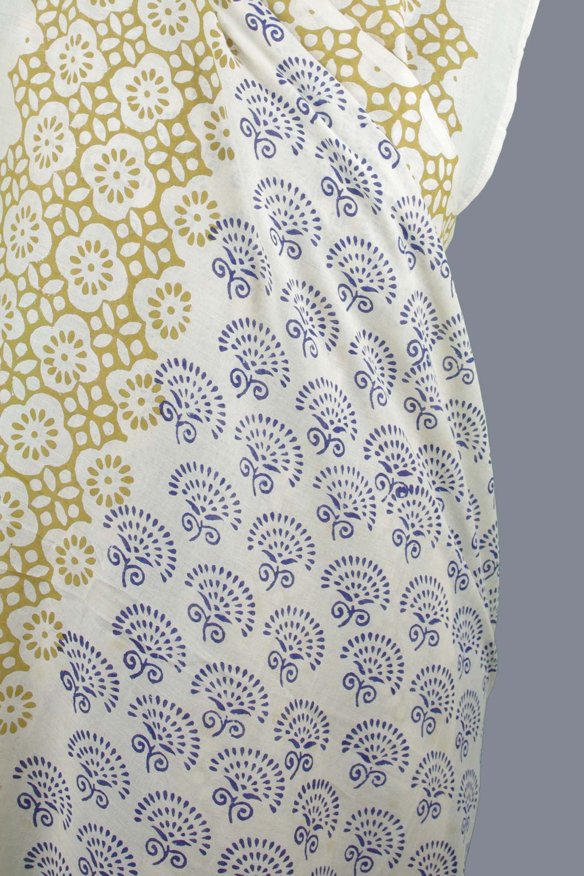 Bagru Beach Coverup Sarong Pareo - Vintage Jaal & Blue Buti Print