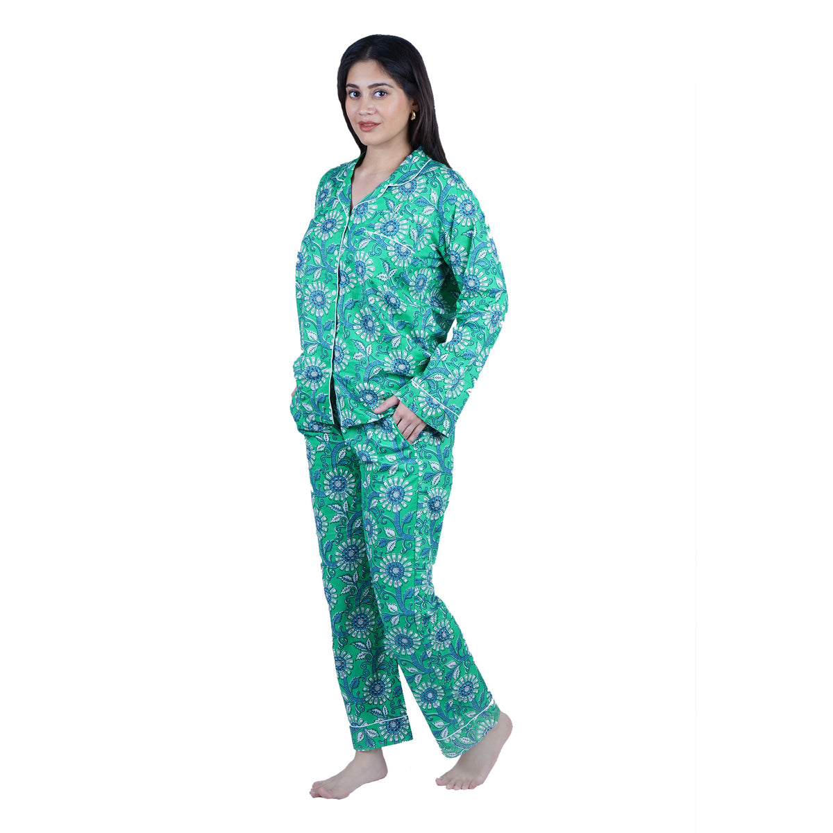 Langes bläulich-graues Pyjama-Set mit rosafarbenem Blumen-Blockdruck-Design