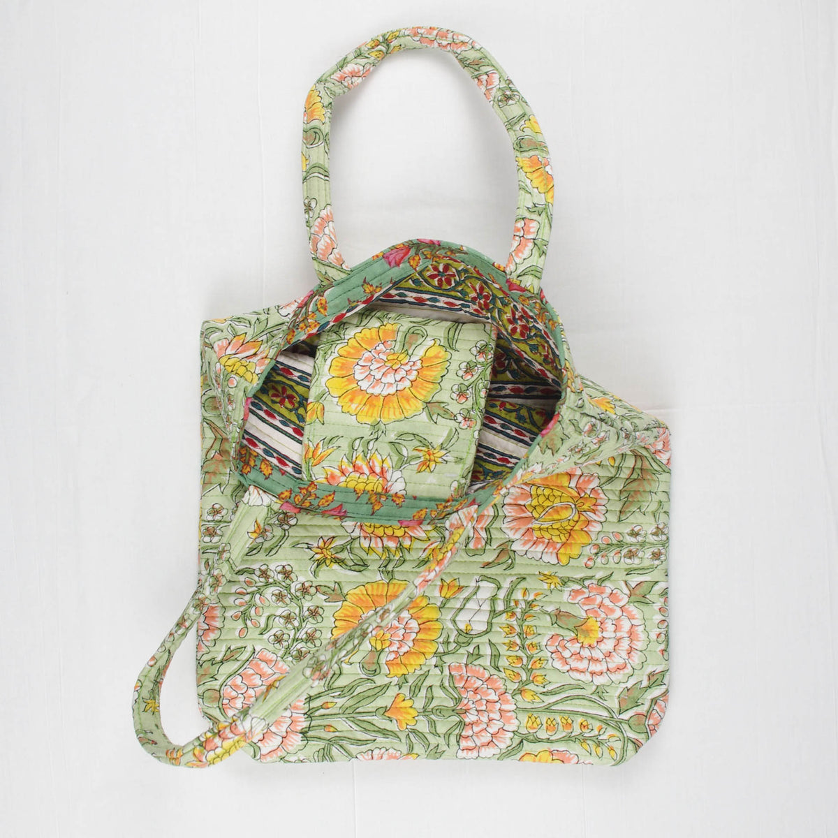 Gesteppte Einkaufstasche aus Baumwolle mit Handblockdruck - Marigold Floral On Pista Green