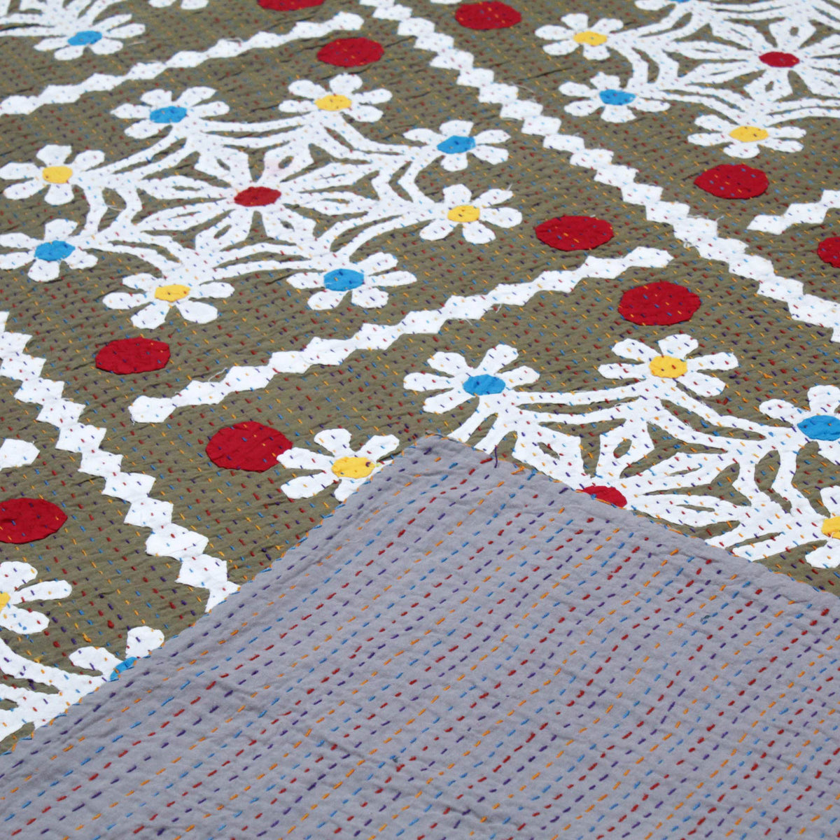 Beige & White Snowflake Indian Applique Cutwork Kantha Embroidered Bedspread,Queen Size