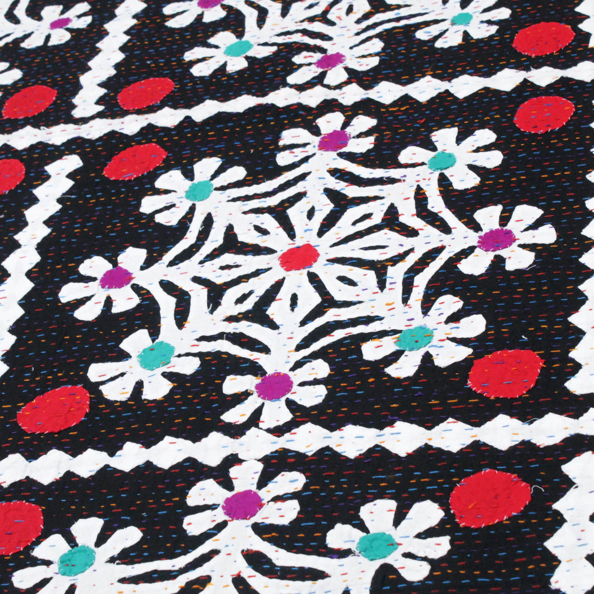 Black & White Snowflake Indian Applique Cutwork Kantha Embroidered Bedspread,Queen Size