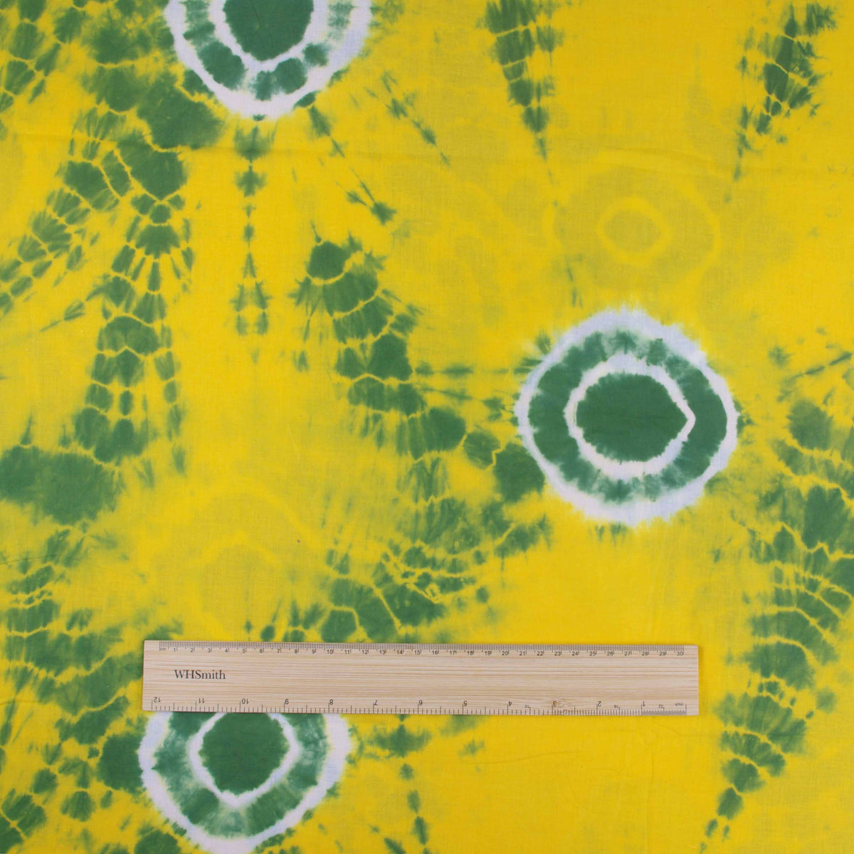 Seamless Sunburst Tie And Dye Yellow Green Fabric (Design 607)