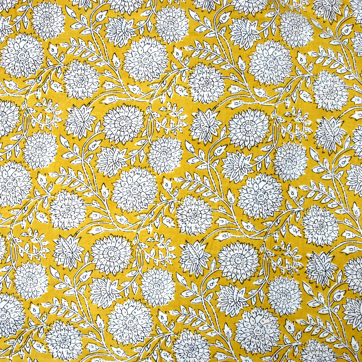 100% Cotton White Floral Print On Yellow Women Dress Fabric Design 656