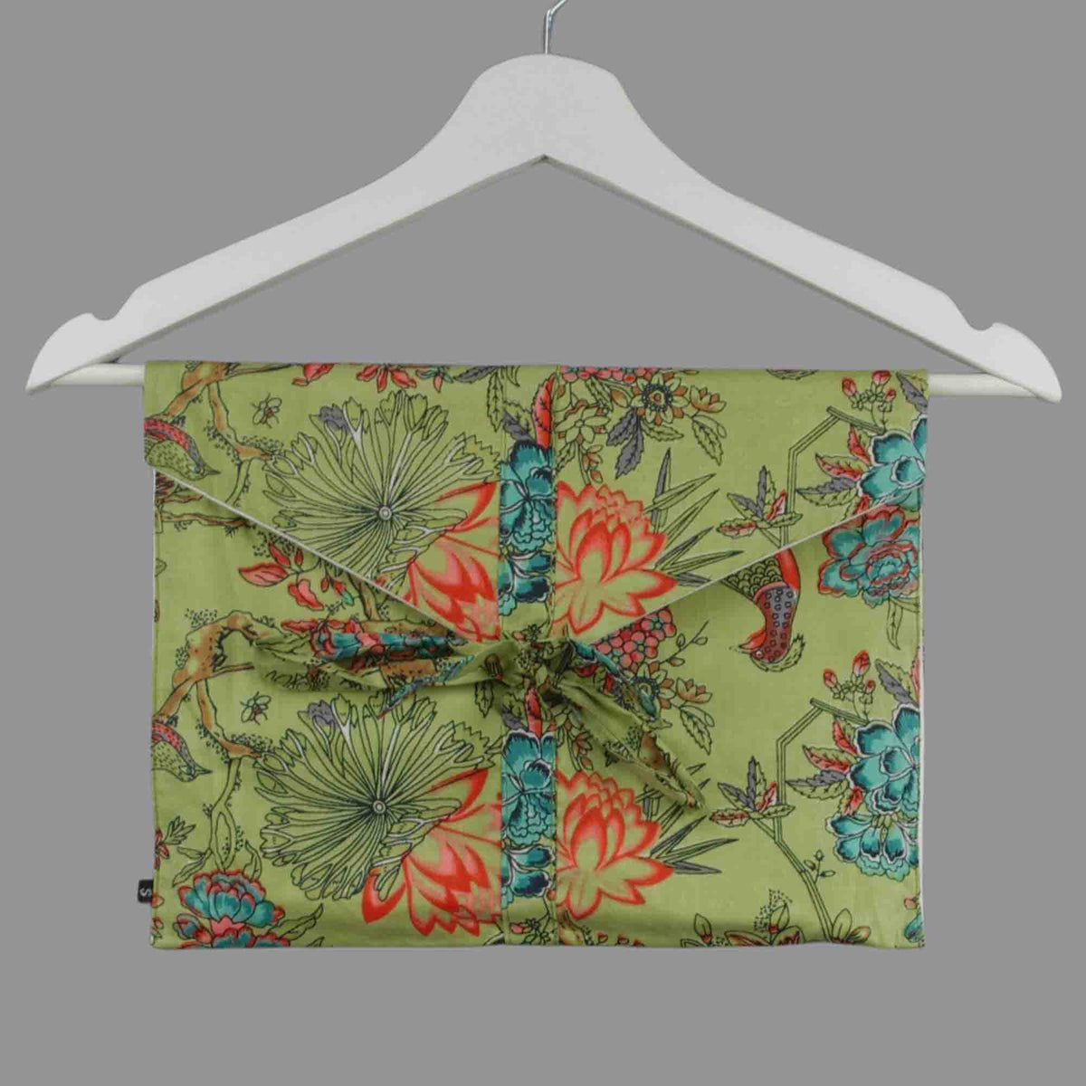 Langes bläulich-graues Pyjama-Set mit rosafarbenem Blumen-Blockdruck-Design