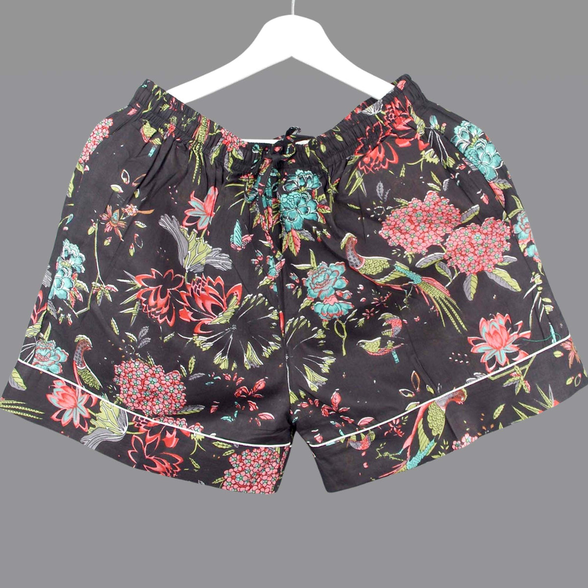 Langes bläulich-graues Pyjama-Set mit rosafarbenem Blumen-Blockdruck-Design