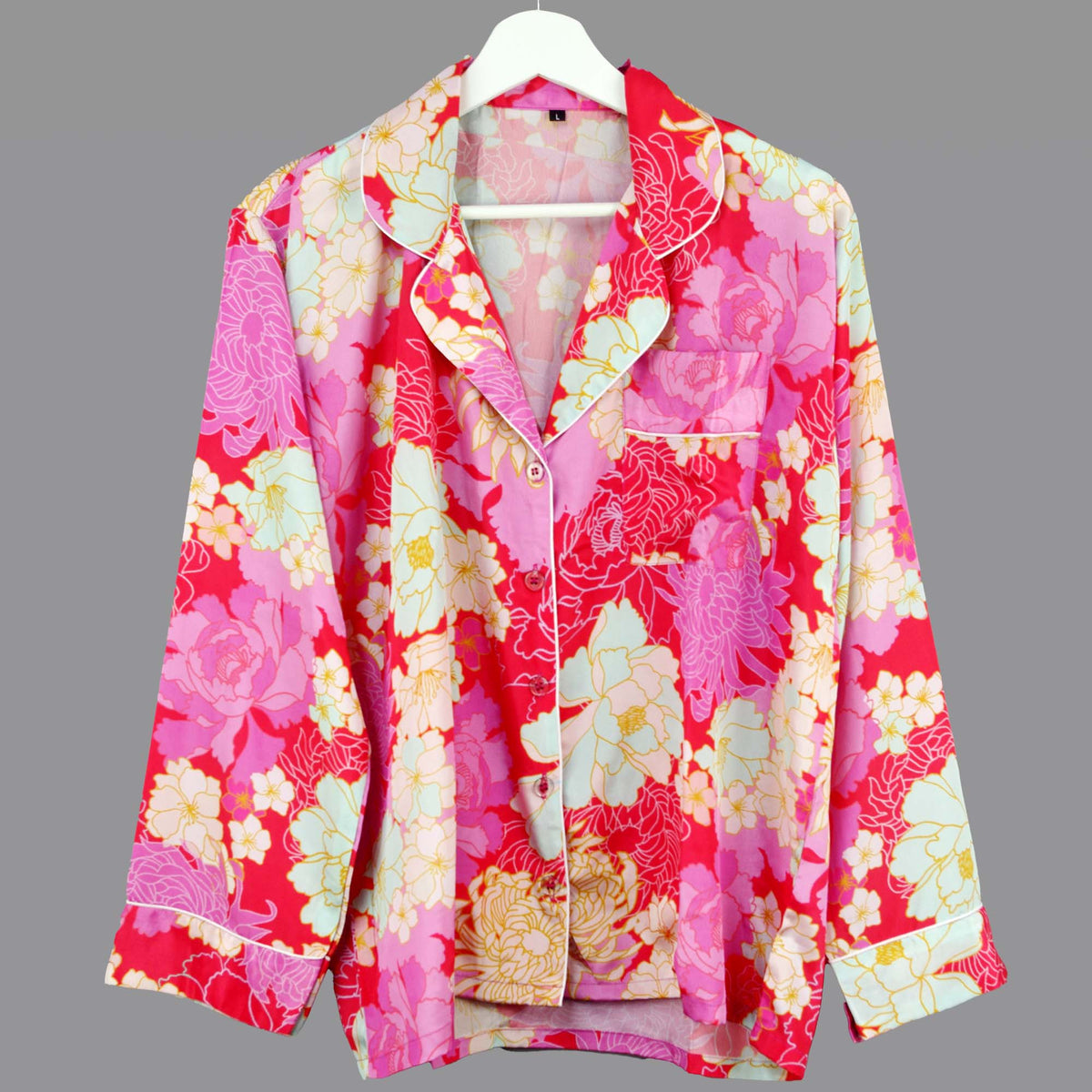 Langes bläulich-graues Pyjama-Set mit rosafarbenem Blumen-Blockdruck-Design