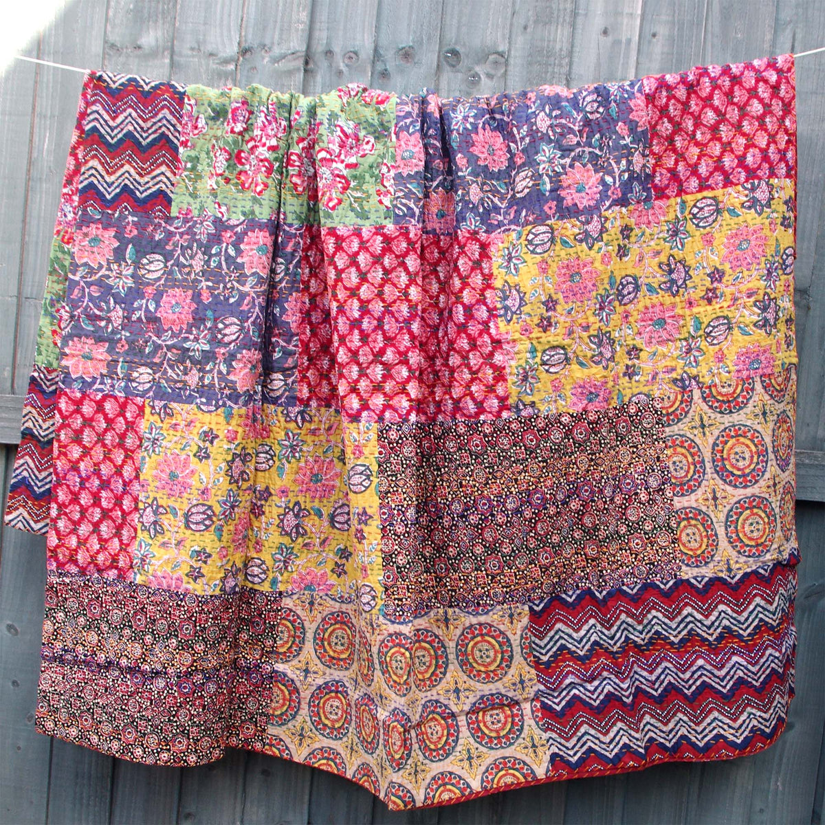 Tropischer Vogel Dunkelmarineblau Muster Baumwolle Queen Indian Boho Kantha Steppdecke, Tagesdecke KDQ57