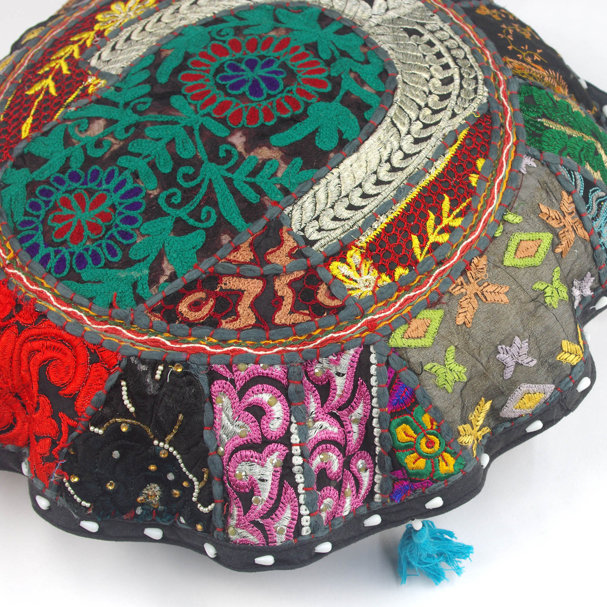 Round Black Multi Floor Embroidered Patchwork Pouf Ottoman Indian Vintage Cushion Cover 18''
