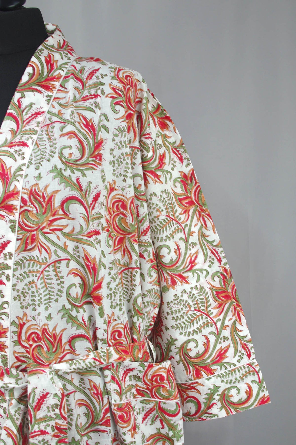 Red Thistles On White Cotton Kimono Dressing Gown