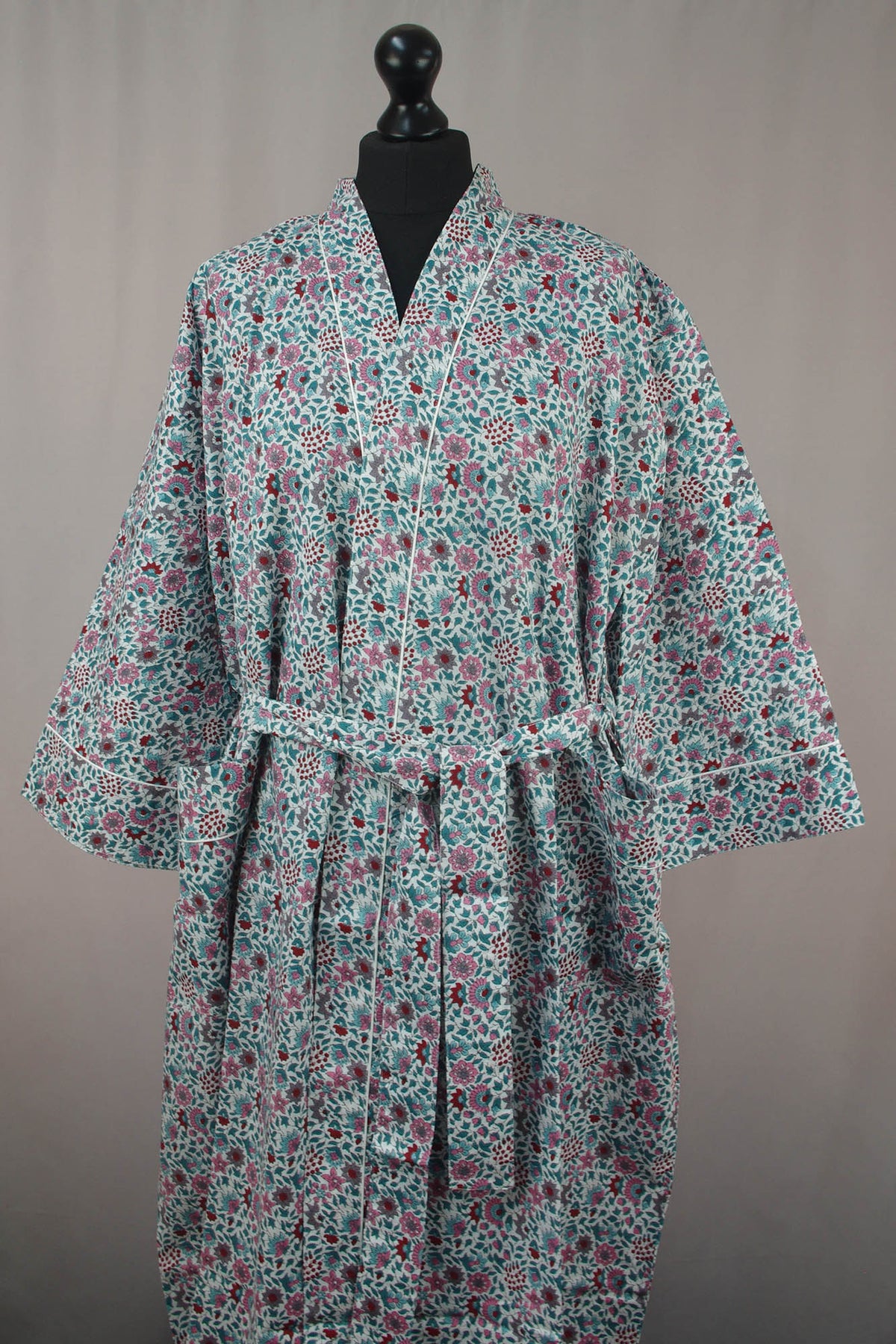 Small Flowers On White Cotton Kimono Dressing Gown