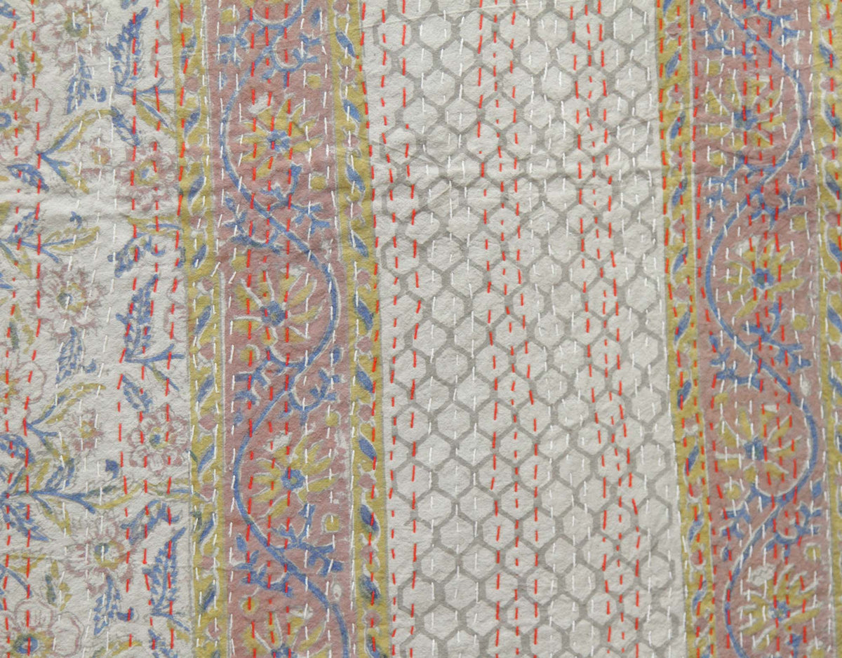 Tropische Vögel Muster Kastanienbraun Rot Wendbare Baumwolle Queen Indian Boho Kantha Quilt Tagesdecke
