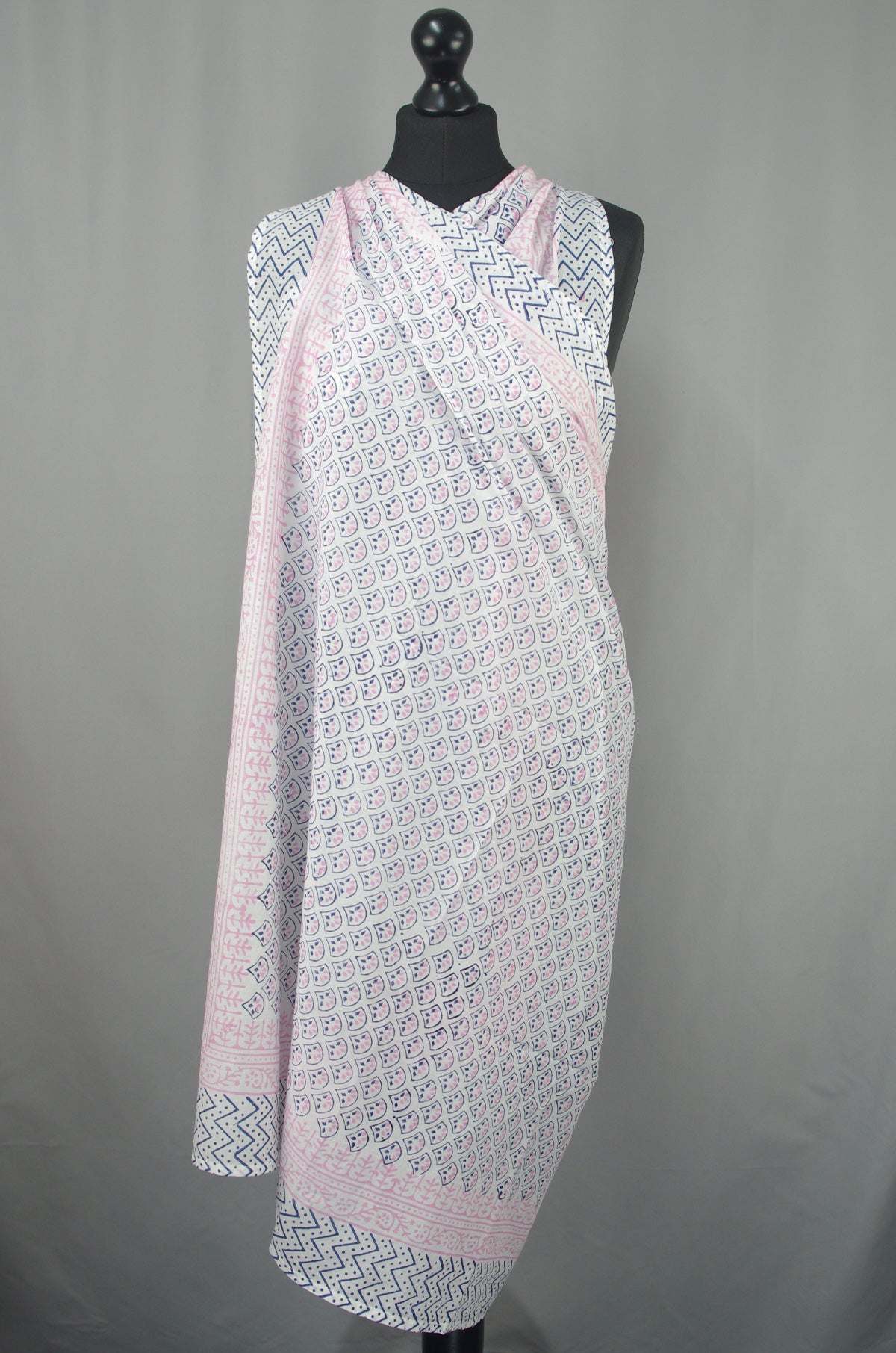 Beach Coverup Sarong Pareo - Fish scale