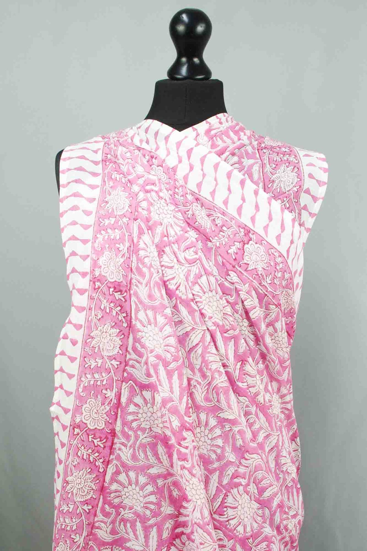 Beach Coverup Sarong Pareo - Pink Meadow