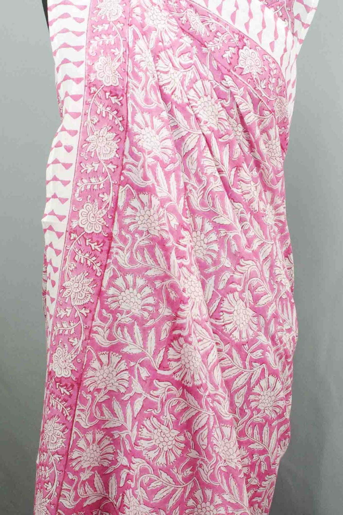 Beach Coverup Sarong Pareo - Pink Meadow