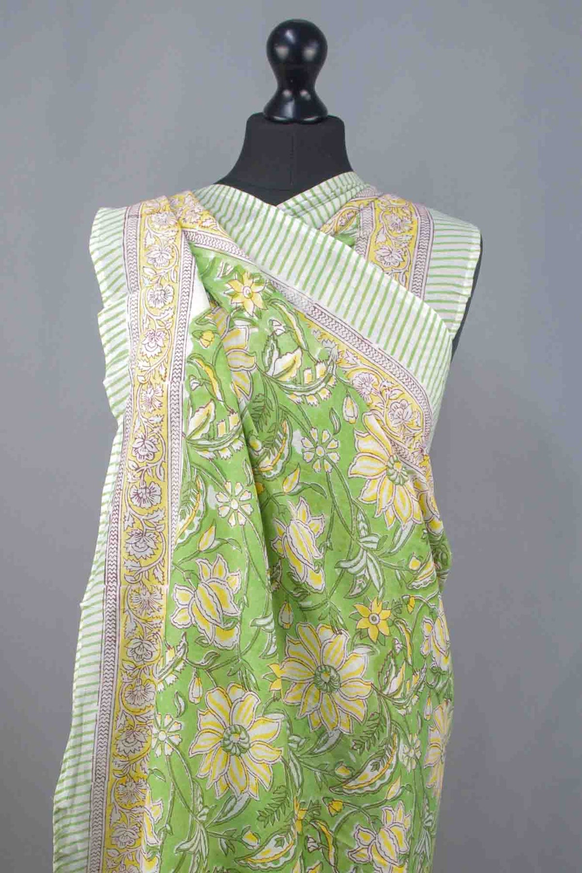 Beach Coverup Sarong Pareo - Green & Yellow Floral