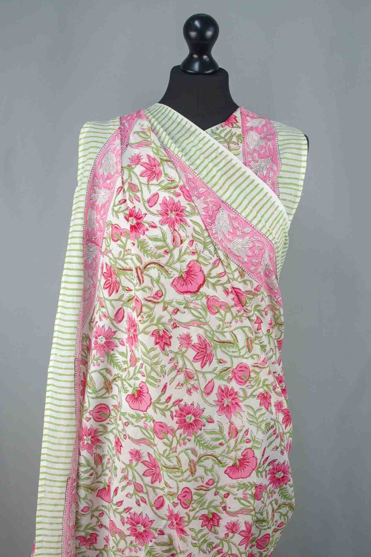 Beach Coverup Sarong Pareo - Pink Flamingo Flowers