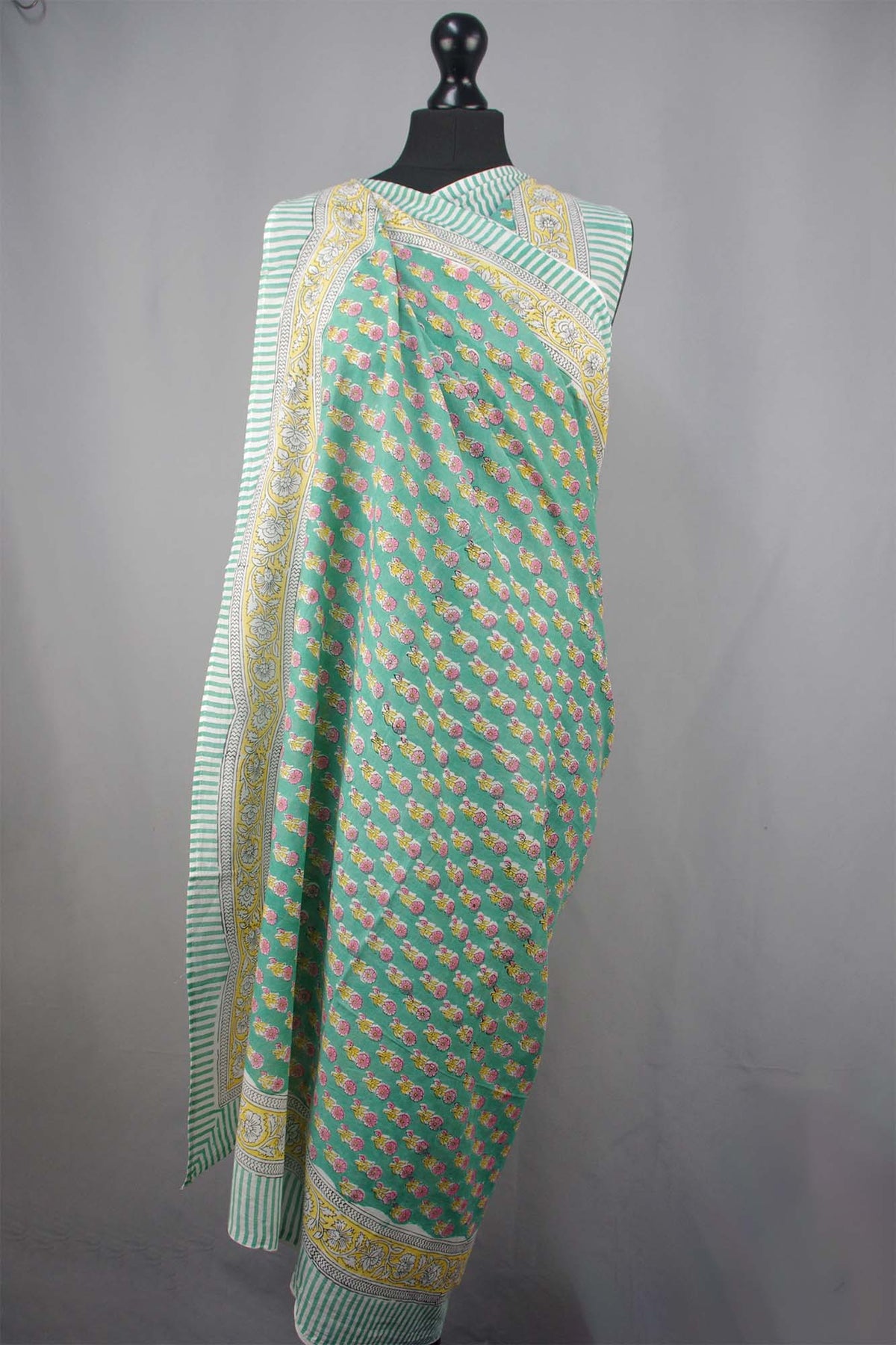 Beach Coverup Sarong Pareo - Pink Flower on Jungle Green