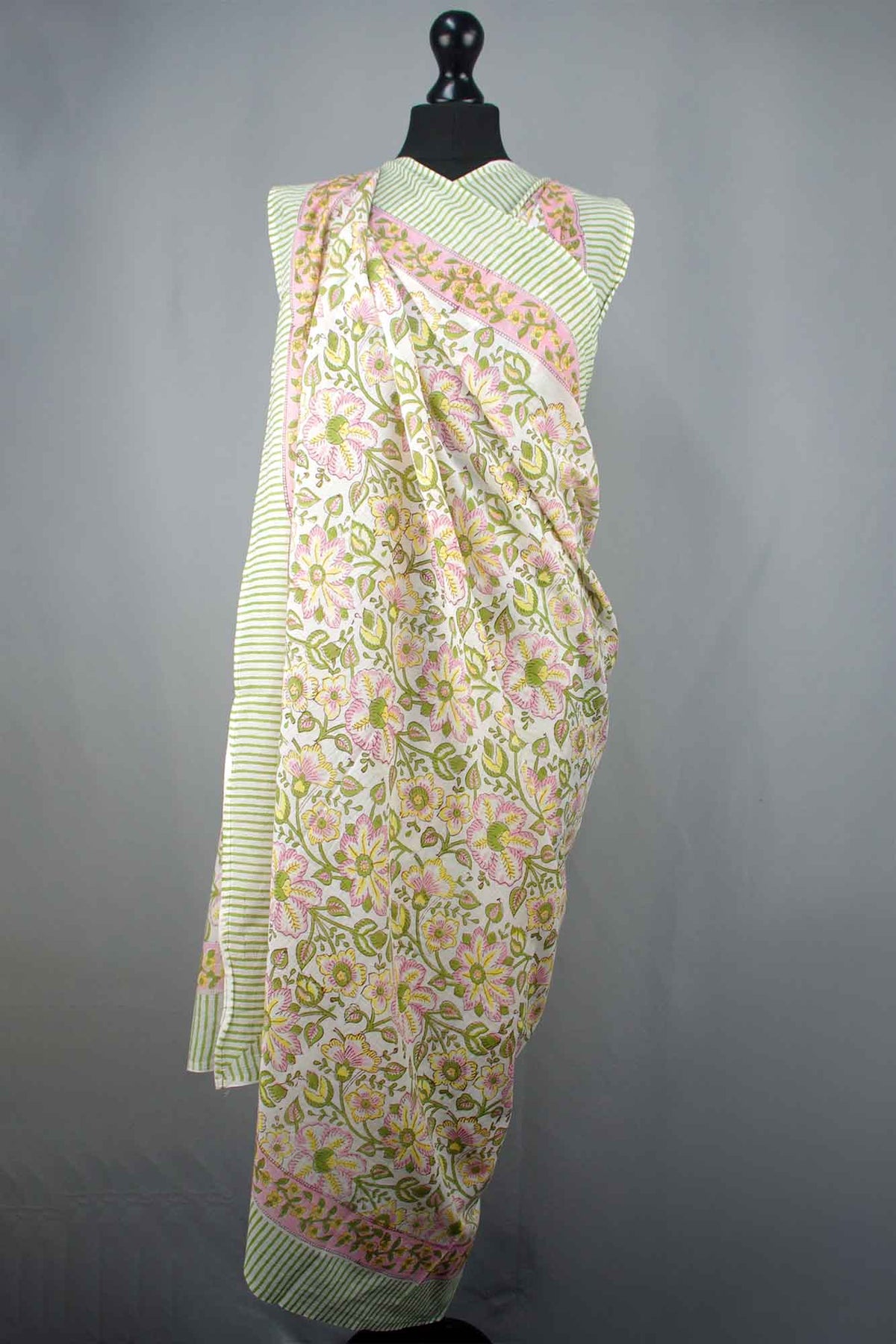Beach Coverup Sarong Pareo - Green & Yellow Blossoms