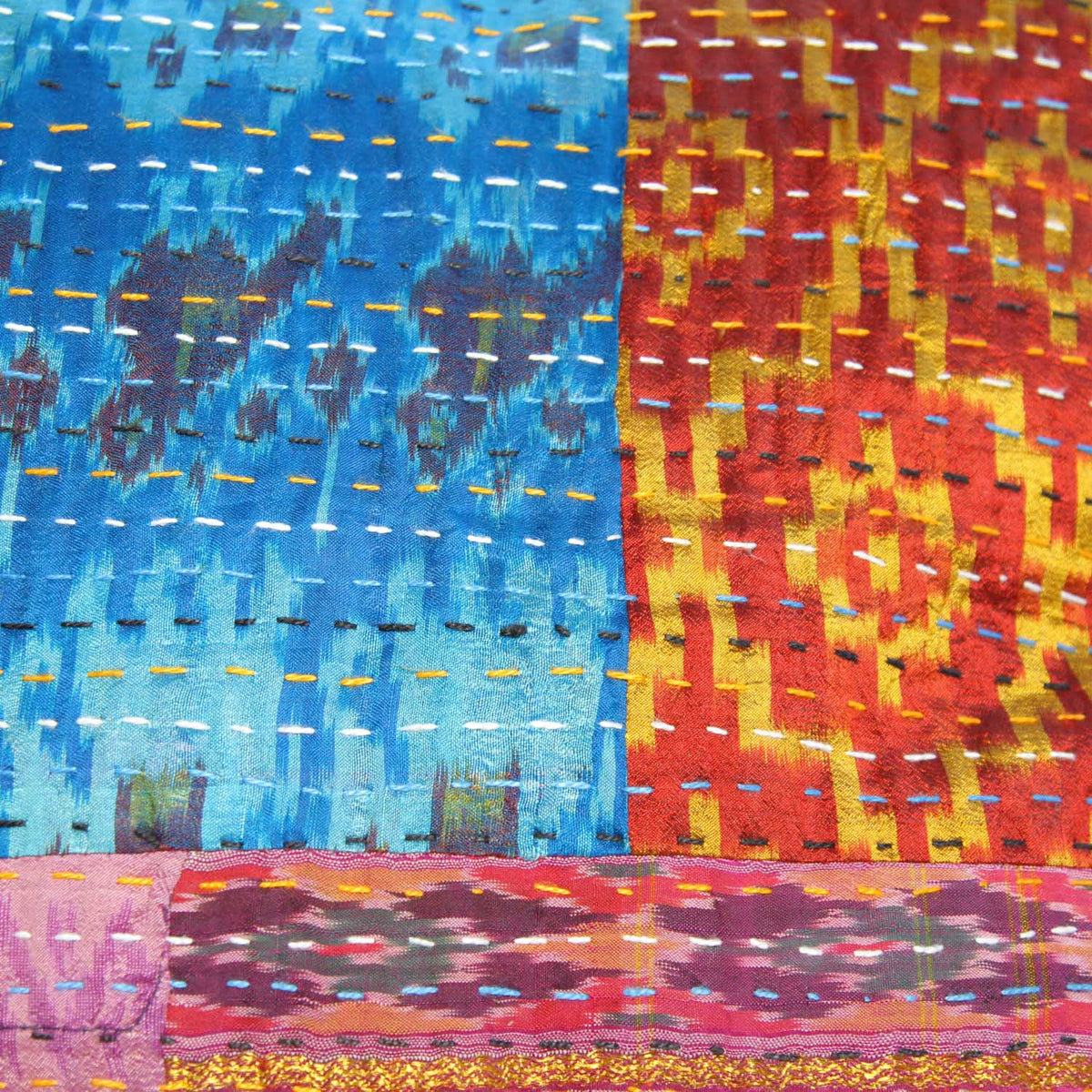 Patola Patchwork handgefertigter Kissenbezug aus Seide mit verschiedenen Aufnähern