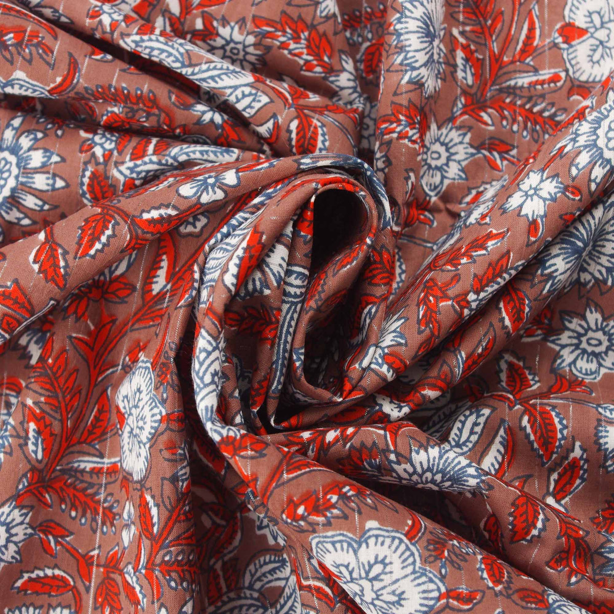 Handsiebbedruckter Stoff aus 100 % Baumwolle – rote Reben auf Braun mit silbernen Linien (Design 385)