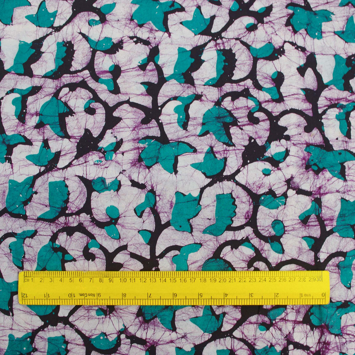 Batik handbedruckter Stoff aus reiner Baumwolle – Blaugrün mit Blumen