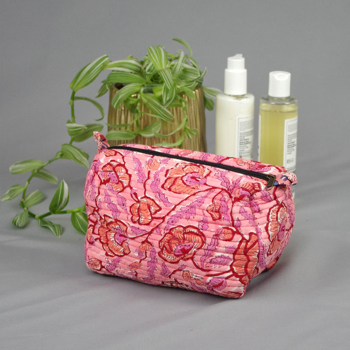 Gesteppte Kulturtasche mit Blockdruck - Pink Floral
