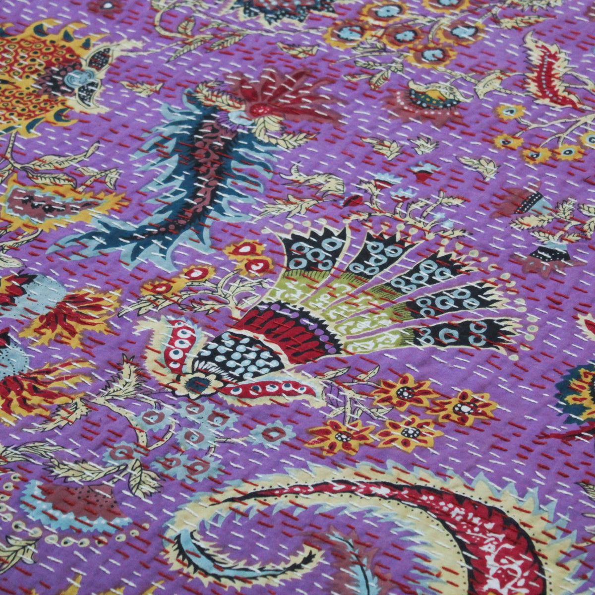 Indische Kantha-Steppdecke mit Mukut-Print in dunklem Lavendel