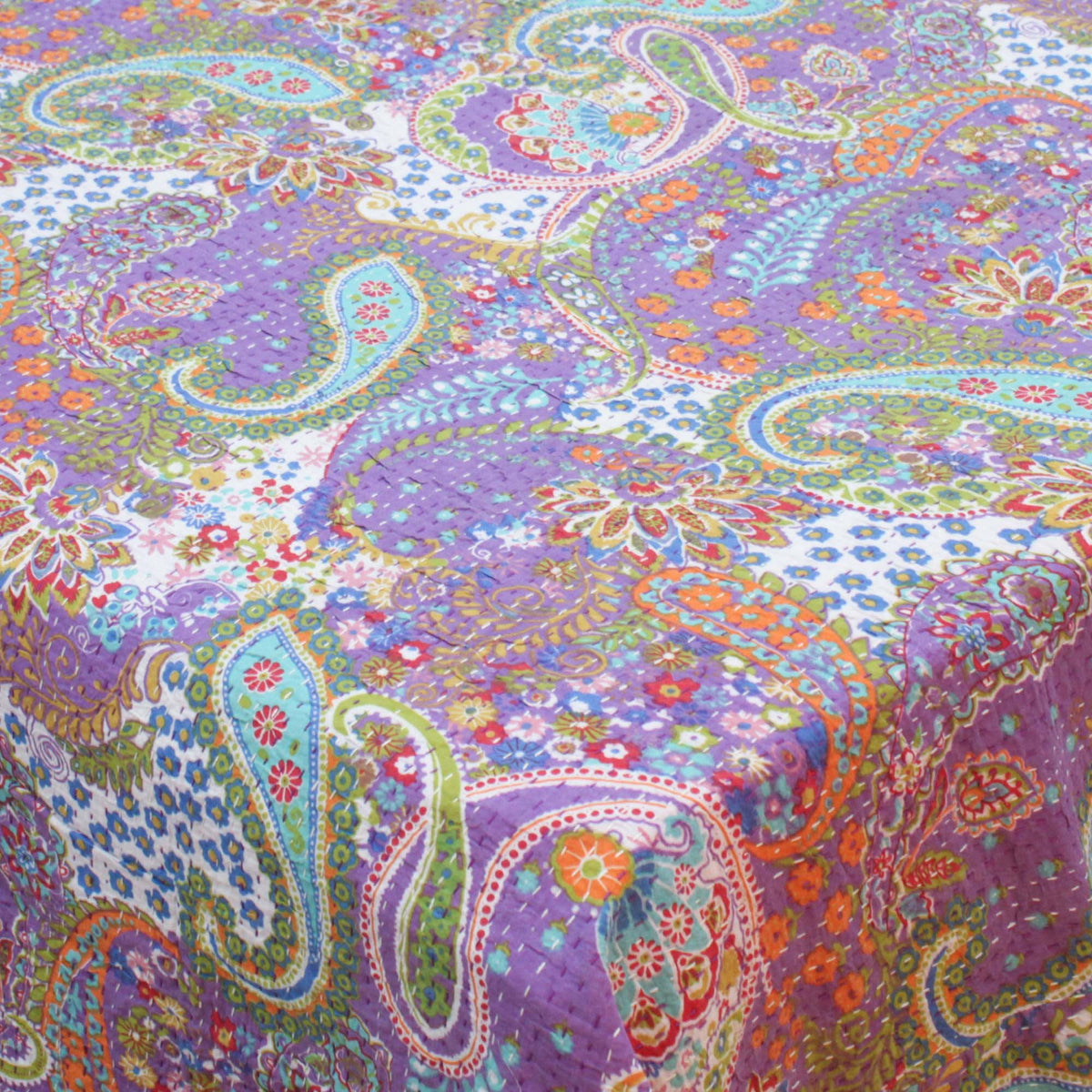 Paisley-Print Lavendel indische Kantha-Steppdecke