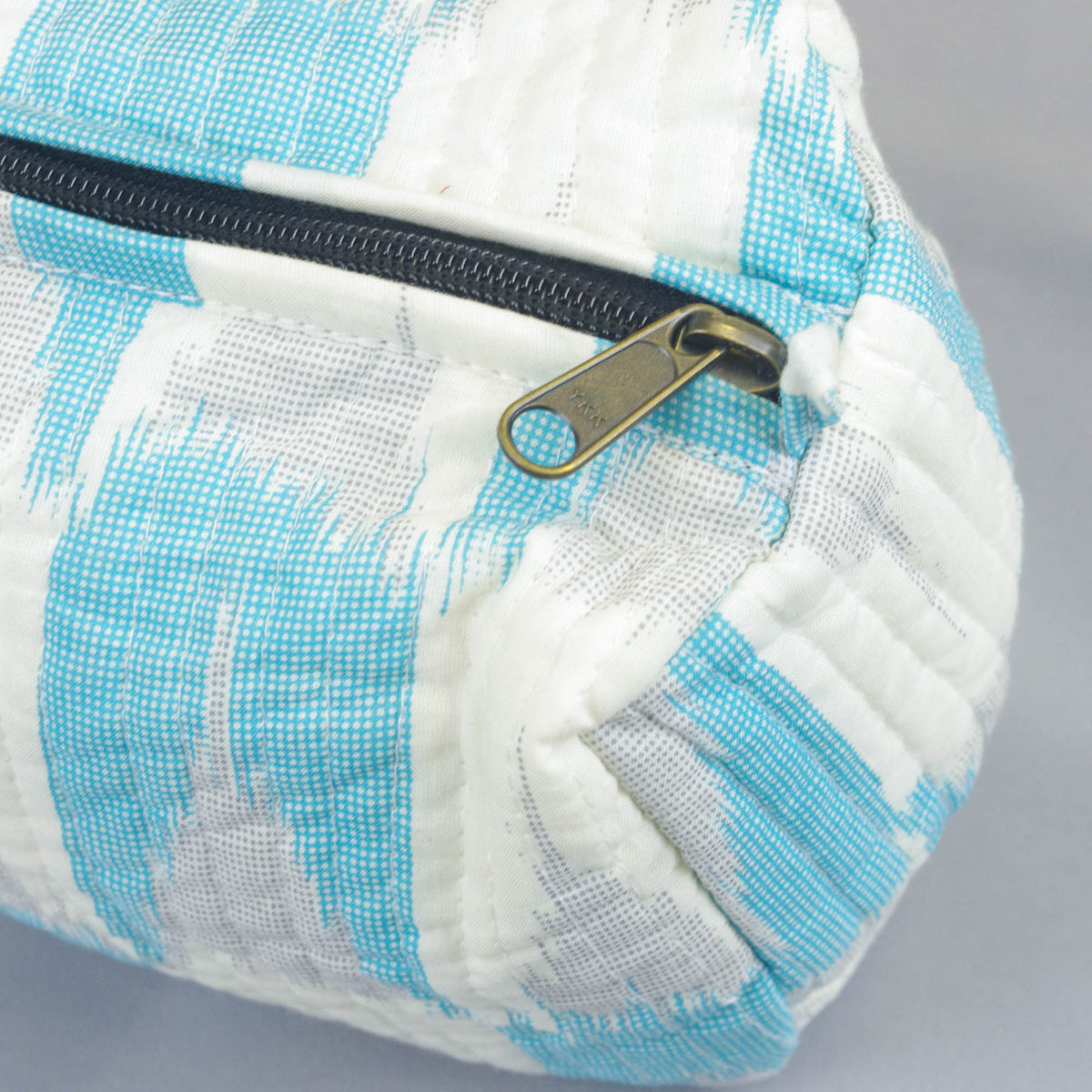 Set of 2 X Block Print Quilted Toiletry Bag - Blue & White Abstract