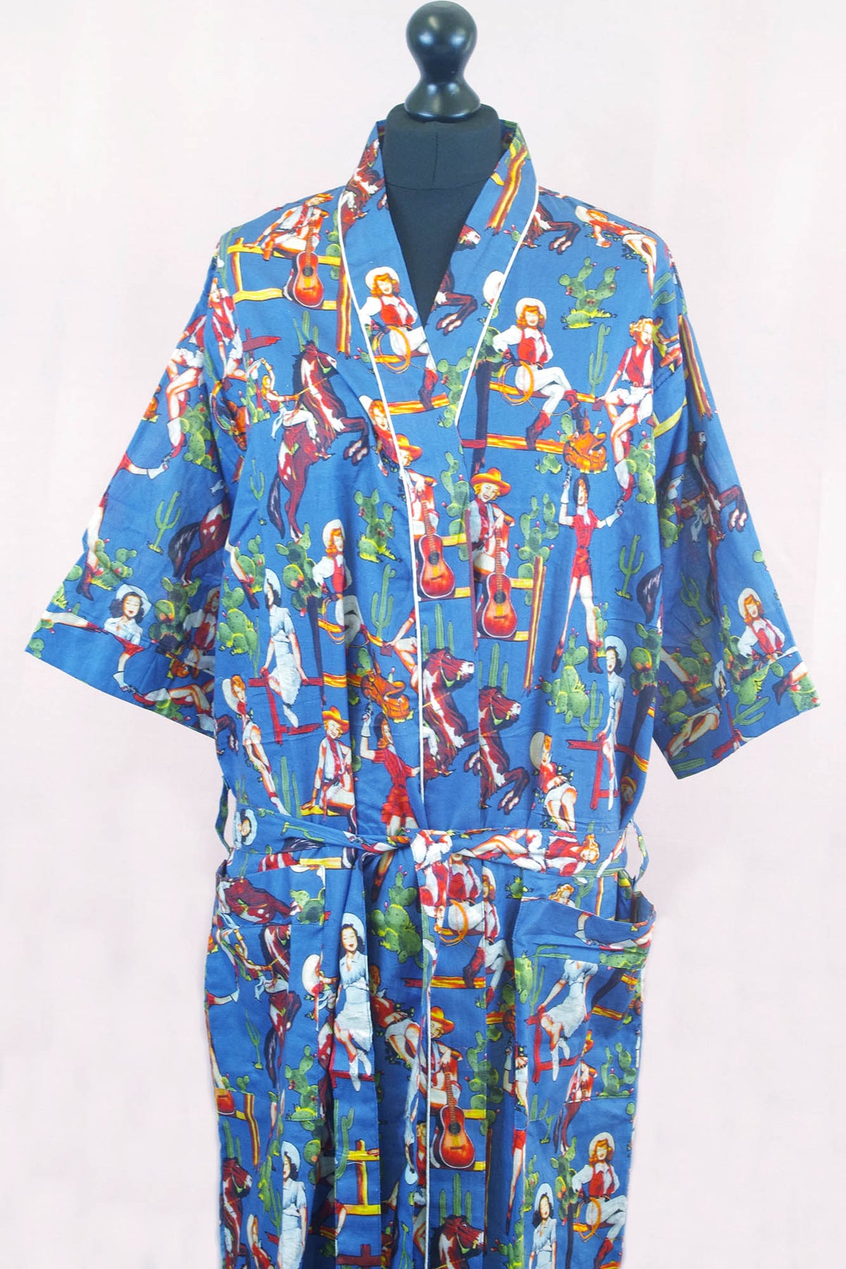 Blauer Kimono-Morgenmantel aus Baumwolle mit digital bedrucktem Pferd