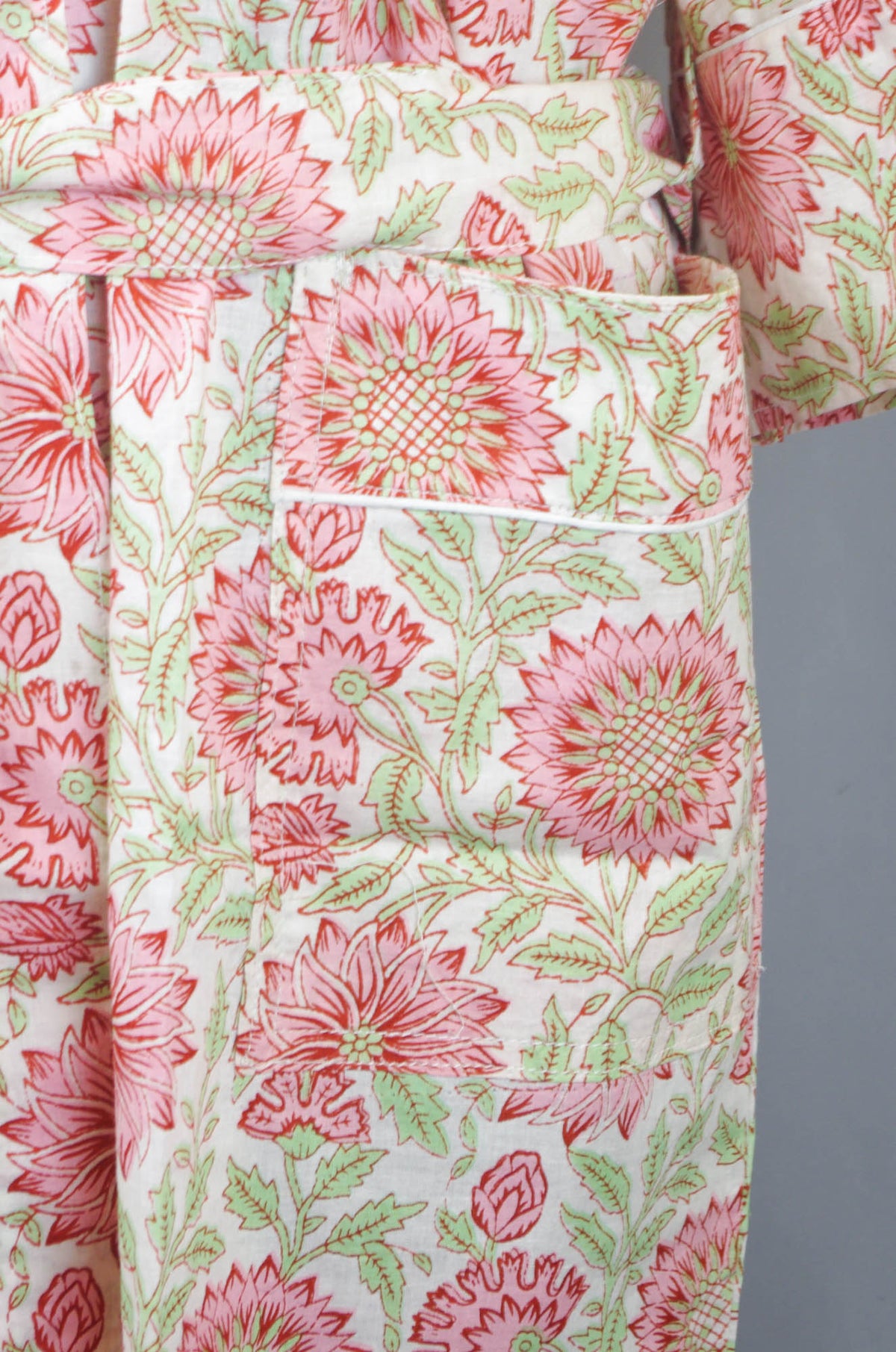 Pink Sunflowers On Light Cream Base Cotton Kimono Dressing Gown