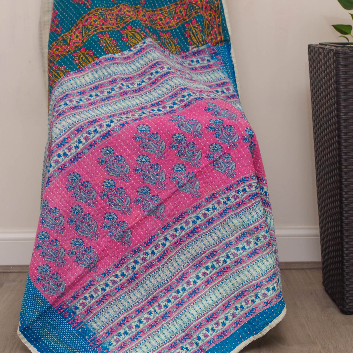Wendbarer Kantha-Überwurf aus Patchwork-Baumwolle
